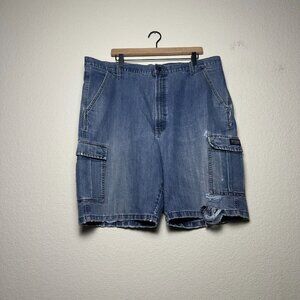 VTG Y2K Wrangler Denim Cargo Shorts Blue Relaxed Fit Mens 40 Jorts Distress